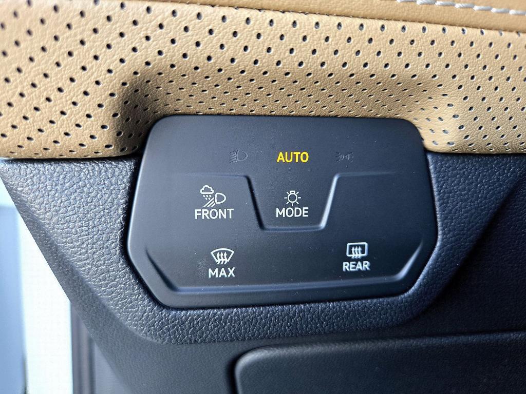 new 2026 Volkswagen Atlas Cross Sport car, priced at $42,796