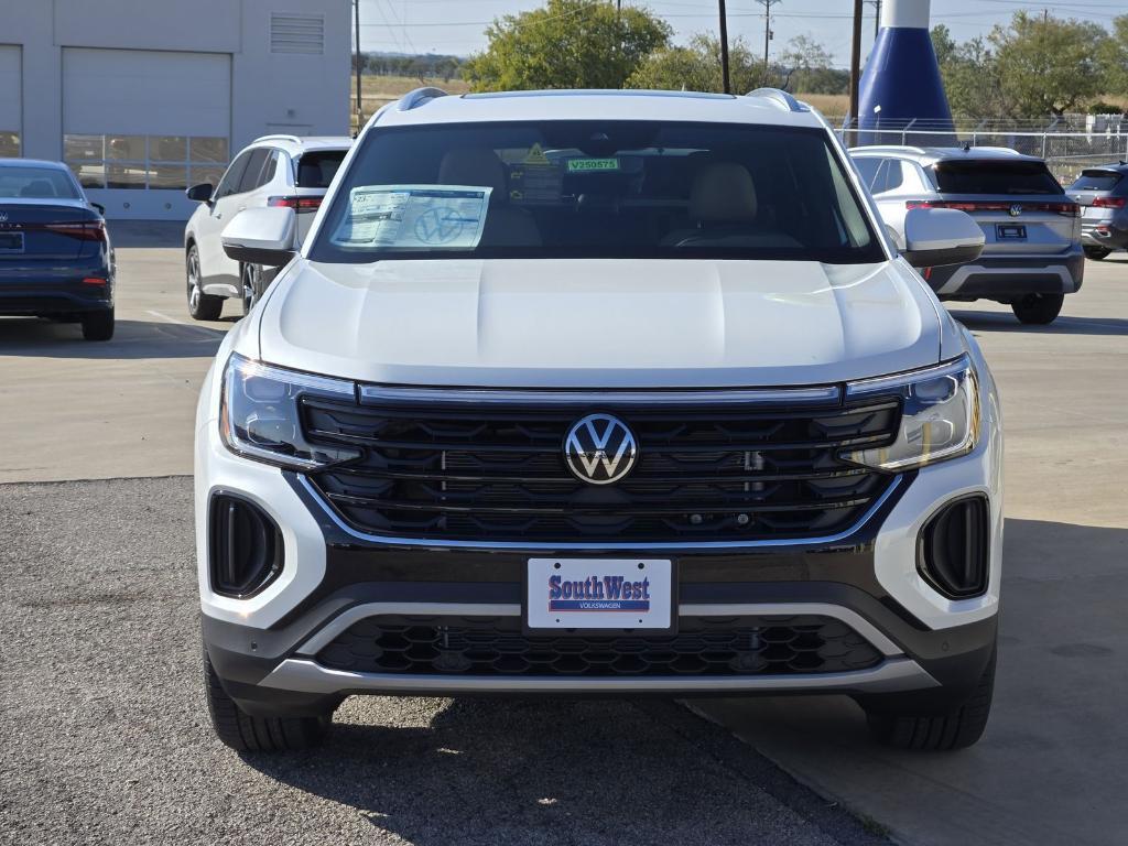 new 2026 Volkswagen Atlas Cross Sport car, priced at $42,796
