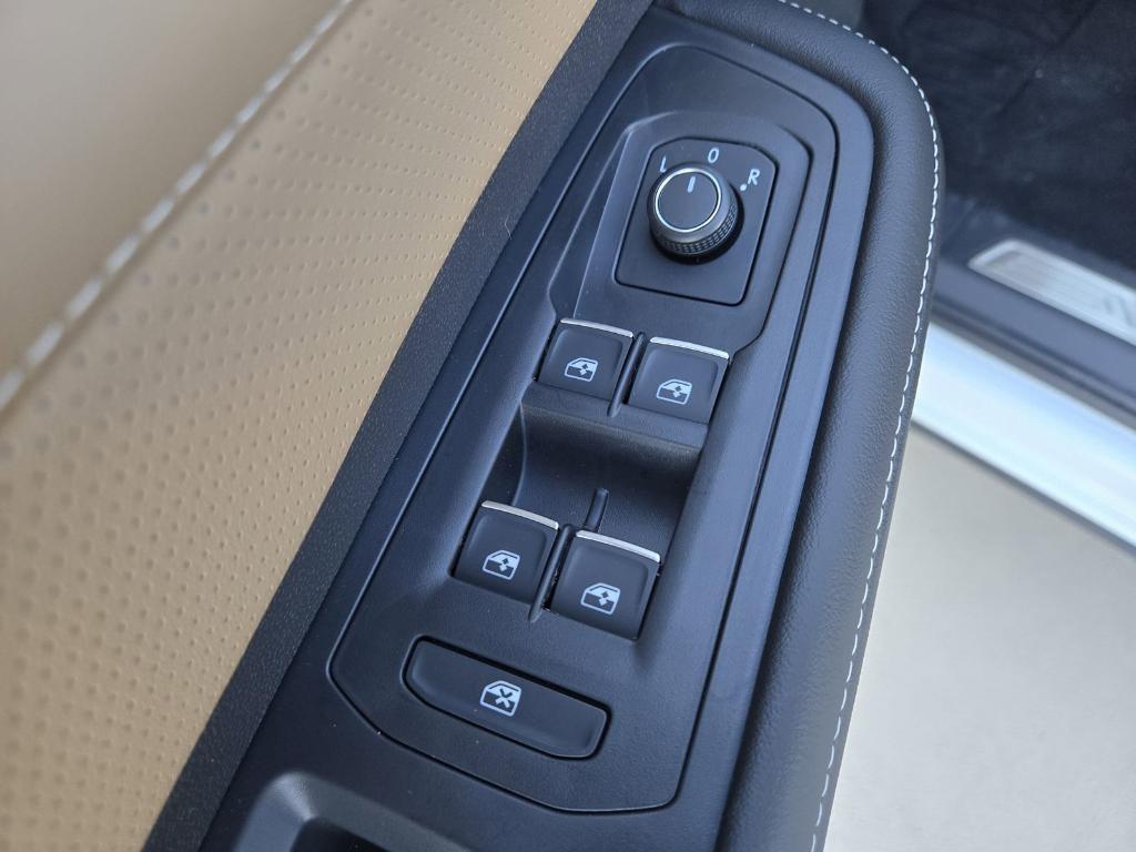 new 2026 Volkswagen Atlas Cross Sport car, priced at $42,796