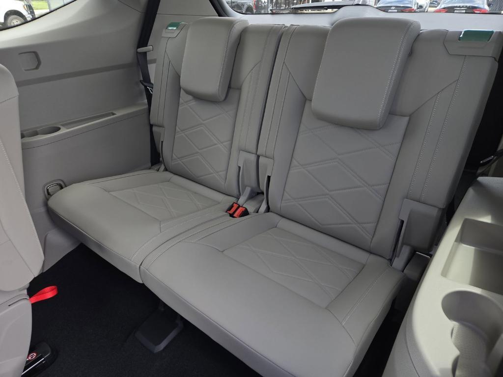 new 2025 Volkswagen Atlas car, priced at $40,703
