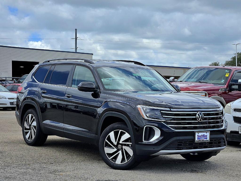 new 2025 Volkswagen Atlas car, priced at $40,703