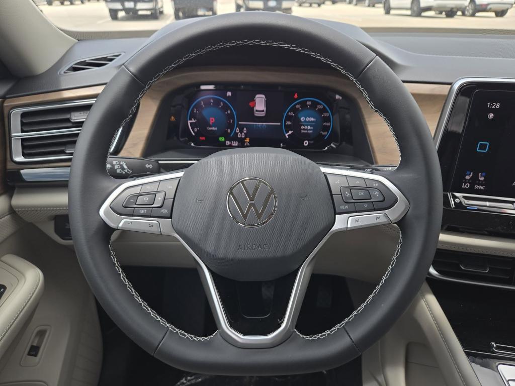 new 2025 Volkswagen Atlas car, priced at $40,703