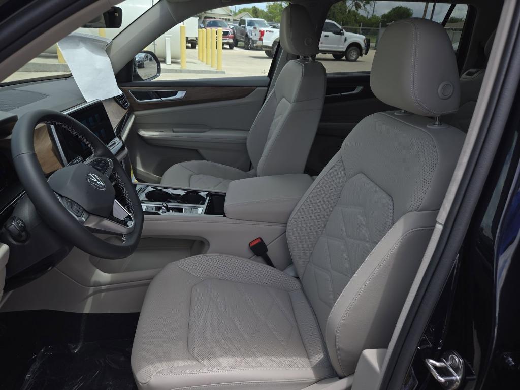 new 2025 Volkswagen Atlas car, priced at $40,703