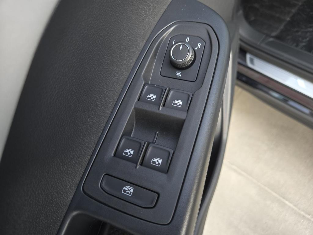 new 2025 Volkswagen Taos car, priced at $26,678