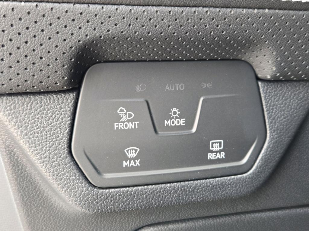 new 2025 Volkswagen Atlas car, priced at $39,330
