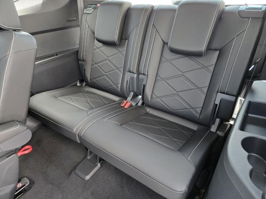 new 2025 Volkswagen Atlas car, priced at $39,330
