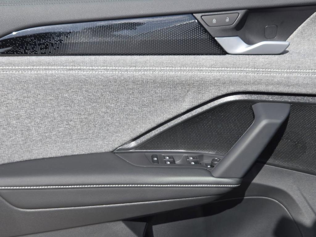 new 2025 Volkswagen Tiguan car, priced at $29,770