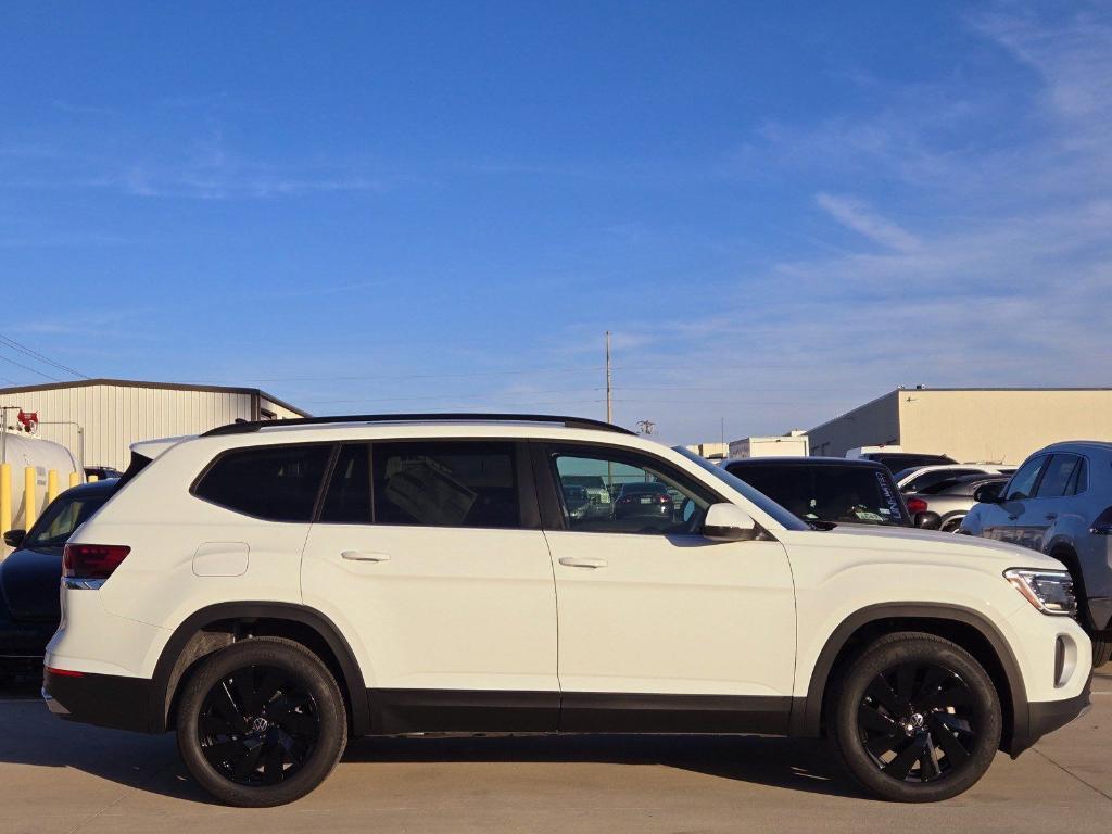 new 2025 Volkswagen Atlas car, priced at $42,710