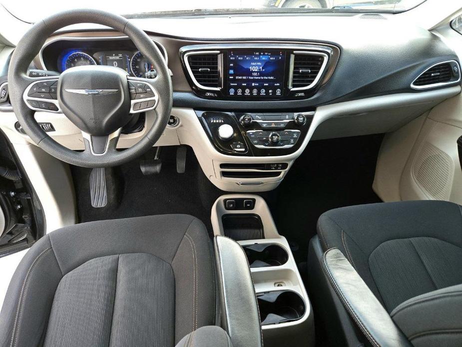 used 2017 Chrysler Pacifica car, priced at $15,074