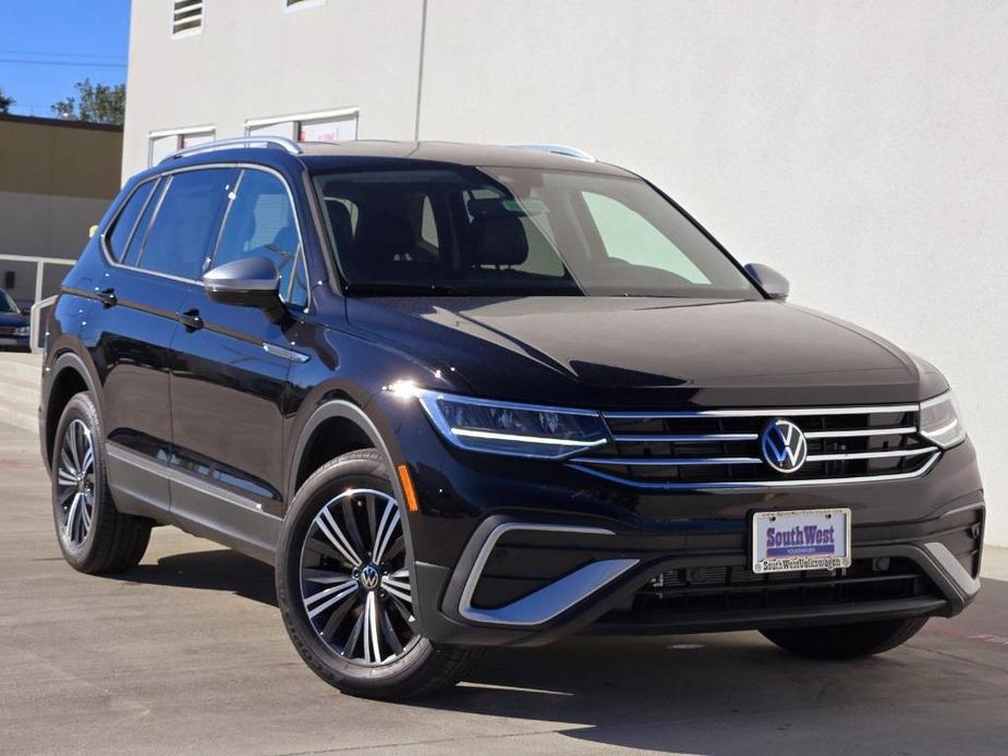 new 2024 Volkswagen Tiguan car, priced at $31,392