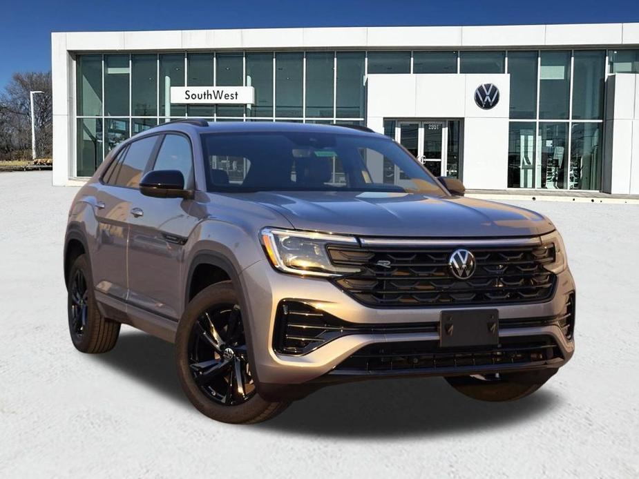 new 2025 Volkswagen Atlas Cross Sport car, priced at $49,998