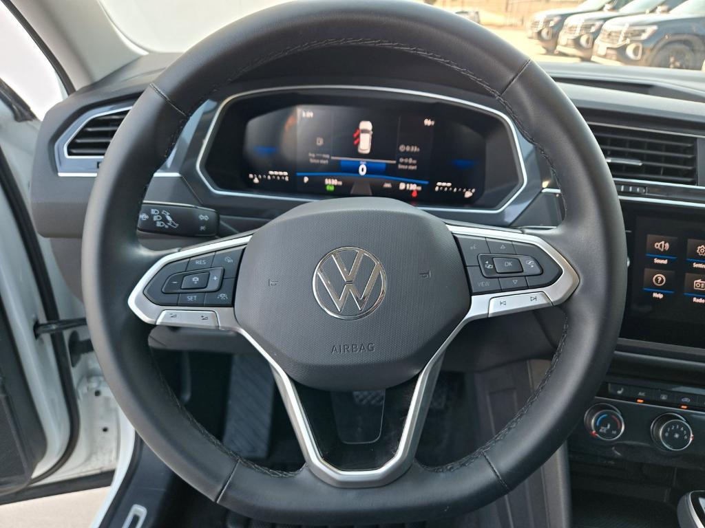 new 2024 Volkswagen Tiguan car, priced at $29,579