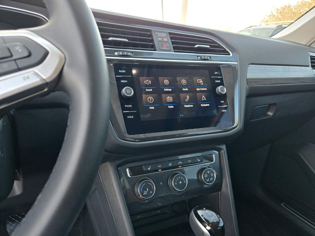new 2024 Volkswagen Tiguan car, priced at $29,579