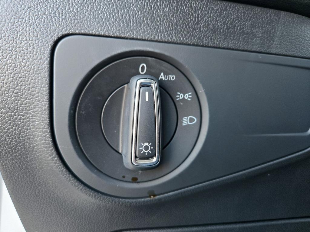new 2024 Volkswagen Tiguan car, priced at $29,579