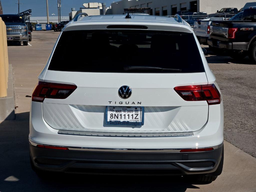 new 2024 Volkswagen Tiguan car, priced at $29,579