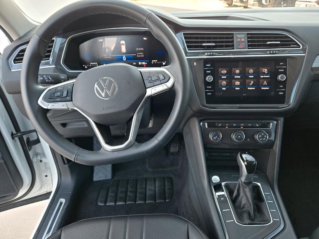 new 2024 Volkswagen Tiguan car, priced at $29,579