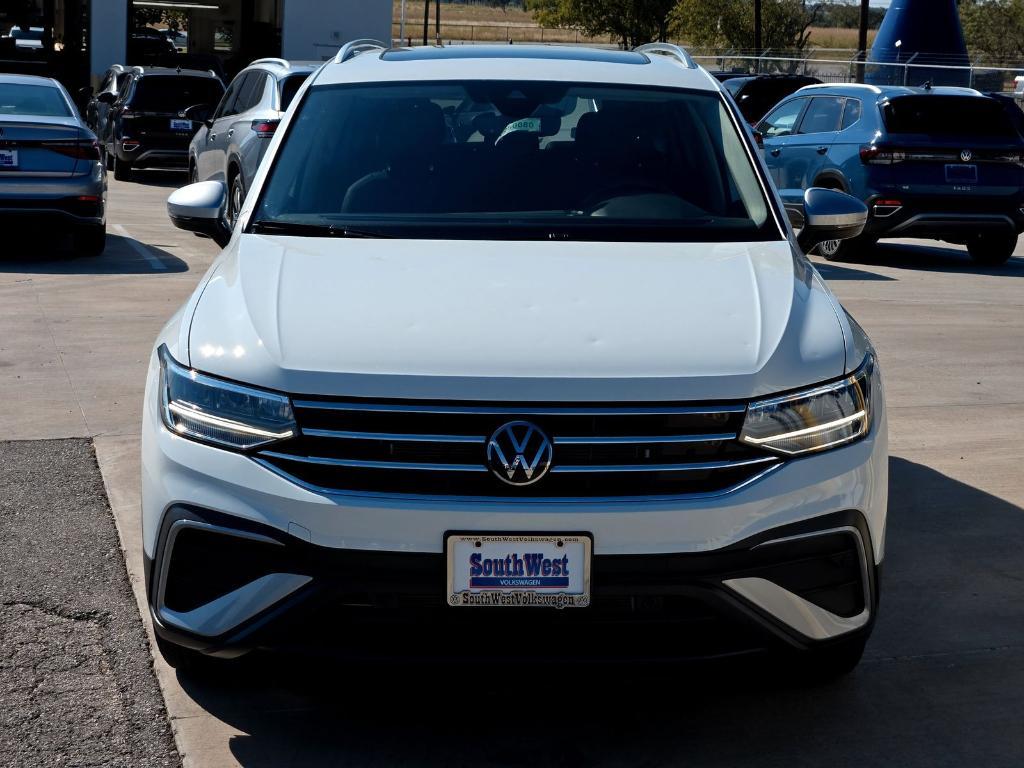 new 2024 Volkswagen Tiguan car, priced at $29,579