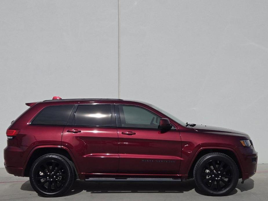 used 2017 Jeep Grand Cherokee car, priced at $13,994