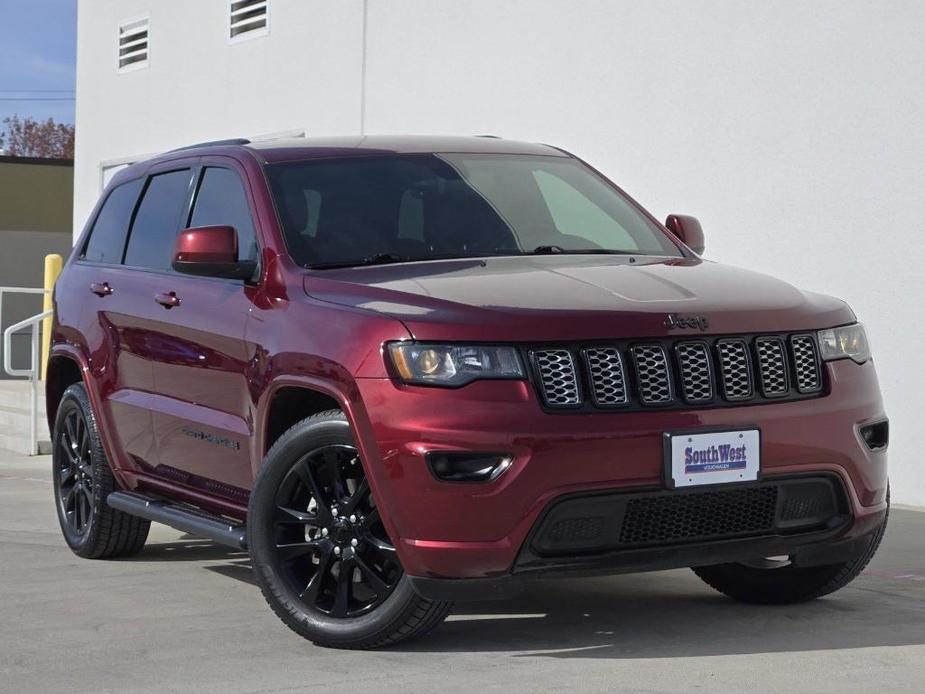 used 2017 Jeep Grand Cherokee car, priced at $13,994