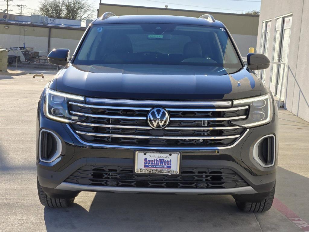 new 2025 Volkswagen Atlas car, priced at $42,037