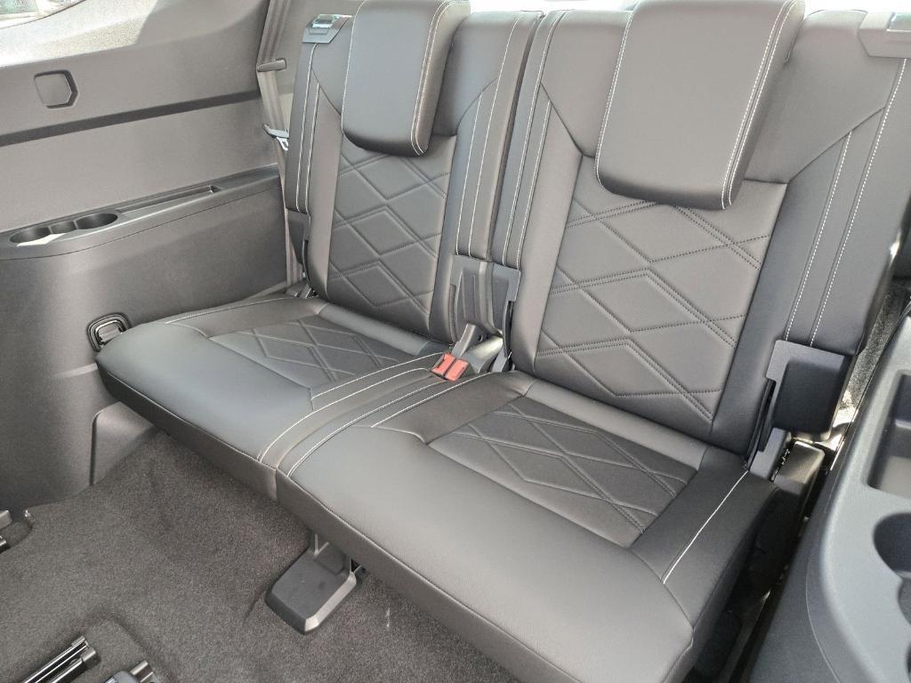 new 2025 Volkswagen Atlas car, priced at $40,331