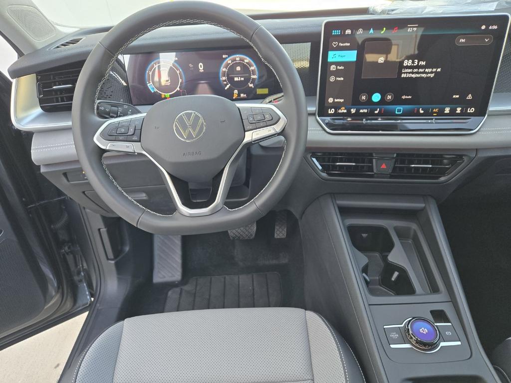 new 2025 Volkswagen Tiguan car, priced at $31,579