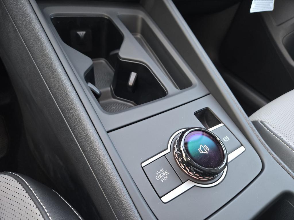 new 2025 Volkswagen Tiguan car, priced at $31,579