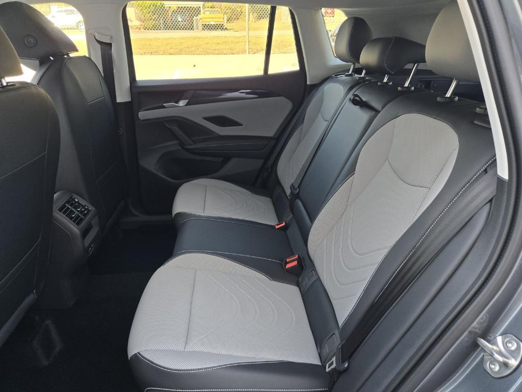 new 2025 Volkswagen Tiguan car, priced at $31,579