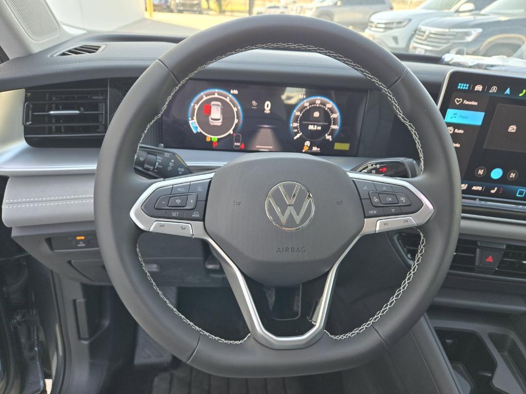 new 2025 Volkswagen Tiguan car, priced at $31,579