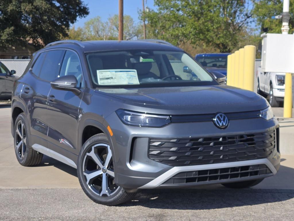 new 2025 Volkswagen Tiguan car, priced at $31,579