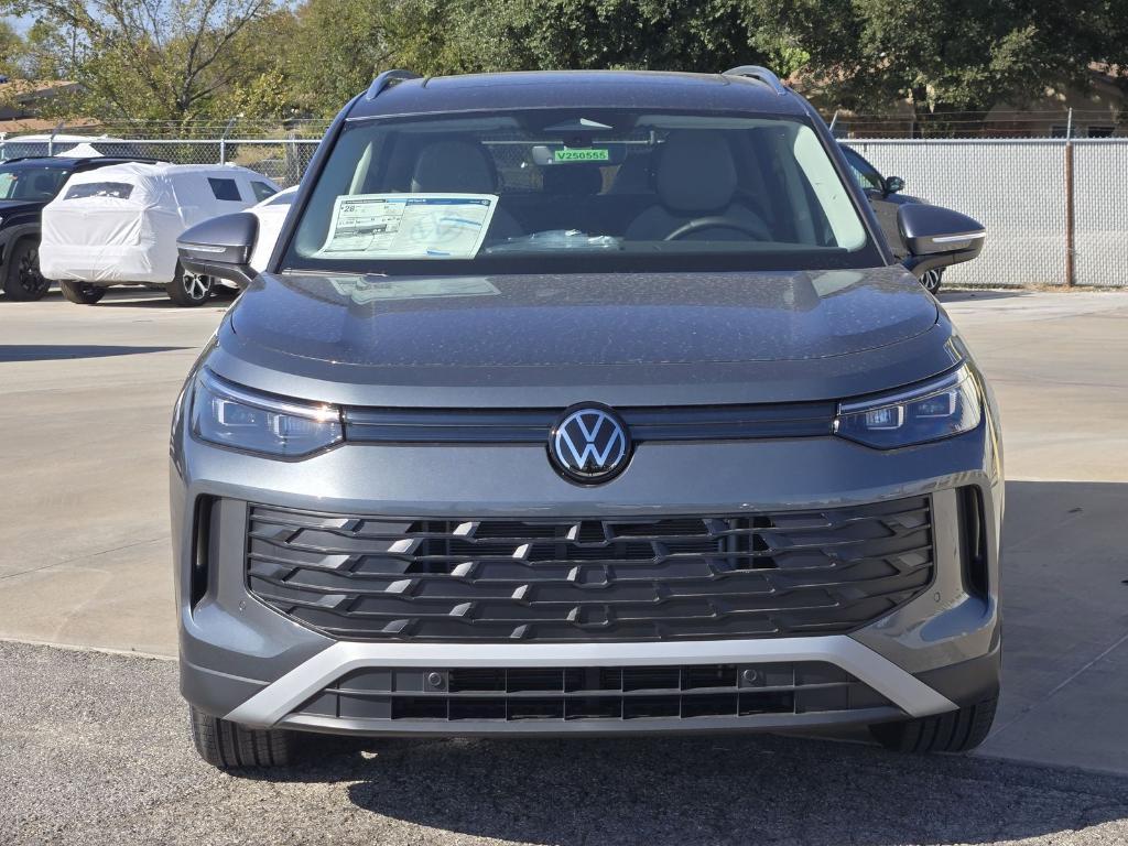 new 2025 Volkswagen Tiguan car, priced at $31,579