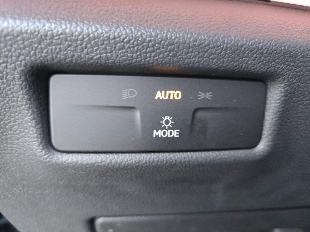 new 2025 Volkswagen Tiguan car, priced at $31,579