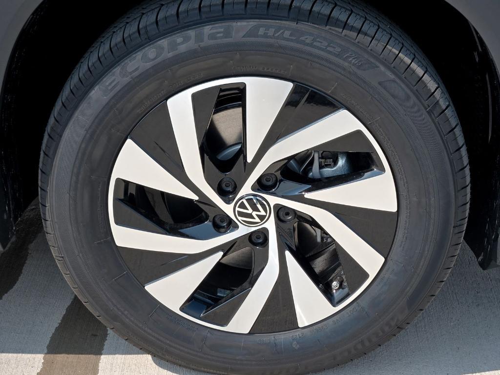 new 2025 Volkswagen Tiguan car, priced at $30,216