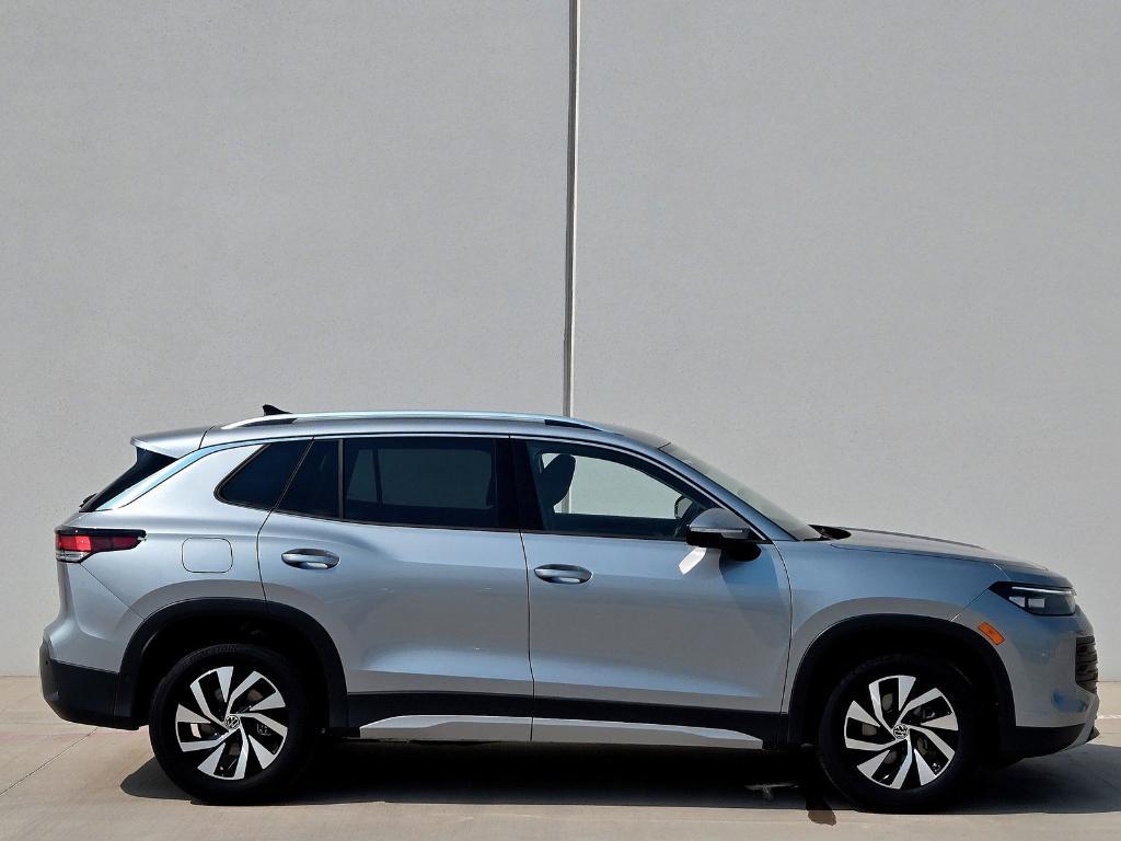 new 2025 Volkswagen Tiguan car, priced at $30,216