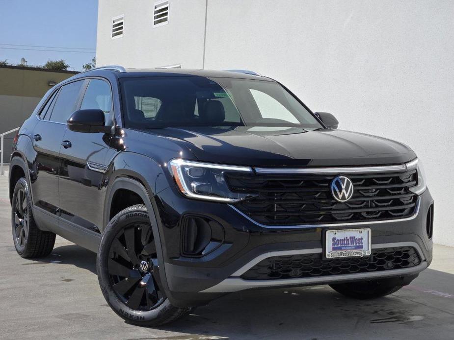 new 2025 Volkswagen Atlas Cross Sport car, priced at $41,750