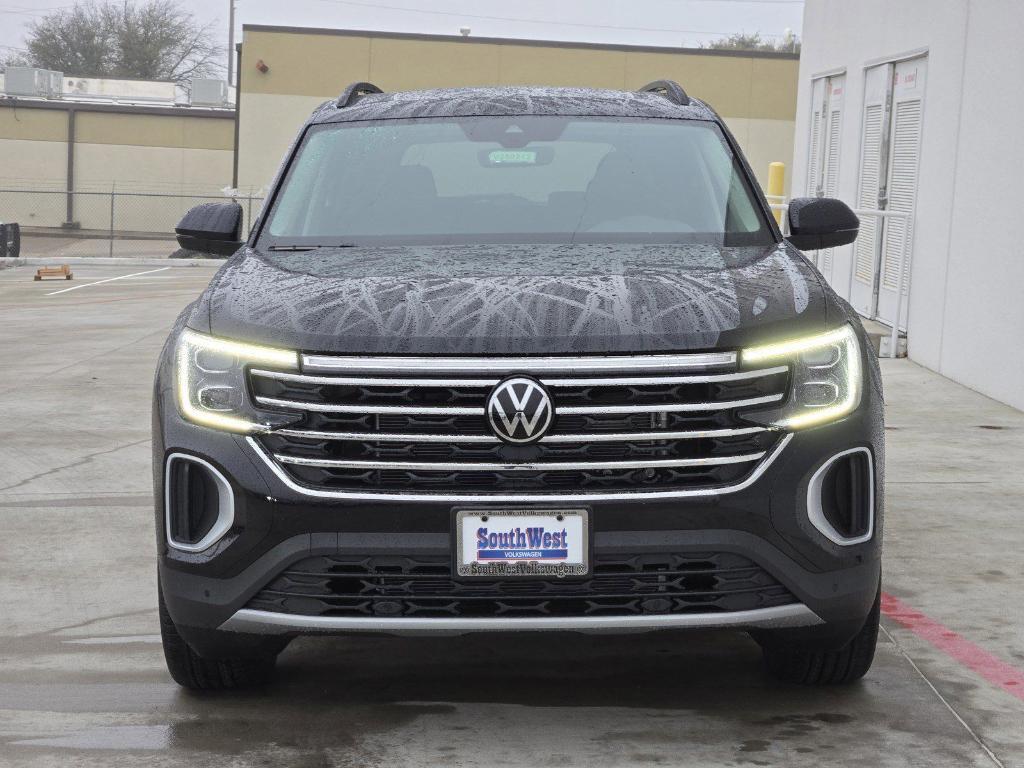 new 2025 Volkswagen Atlas car, priced at $43,083