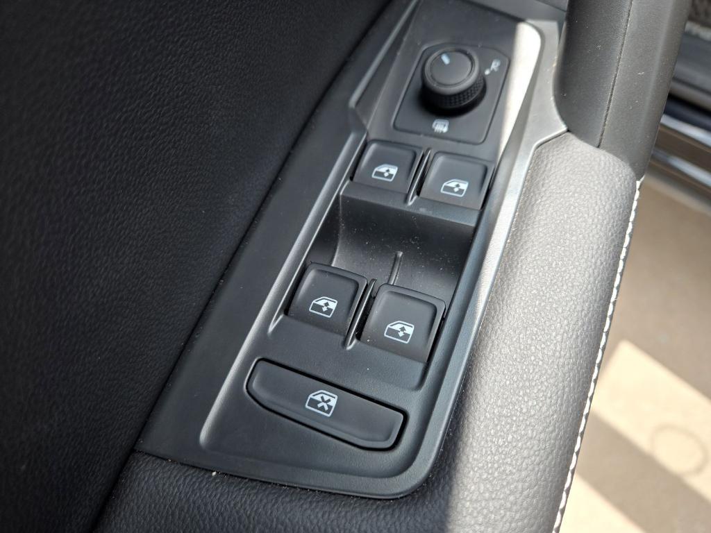 new 2024 Volkswagen Tiguan car, priced at $26,382