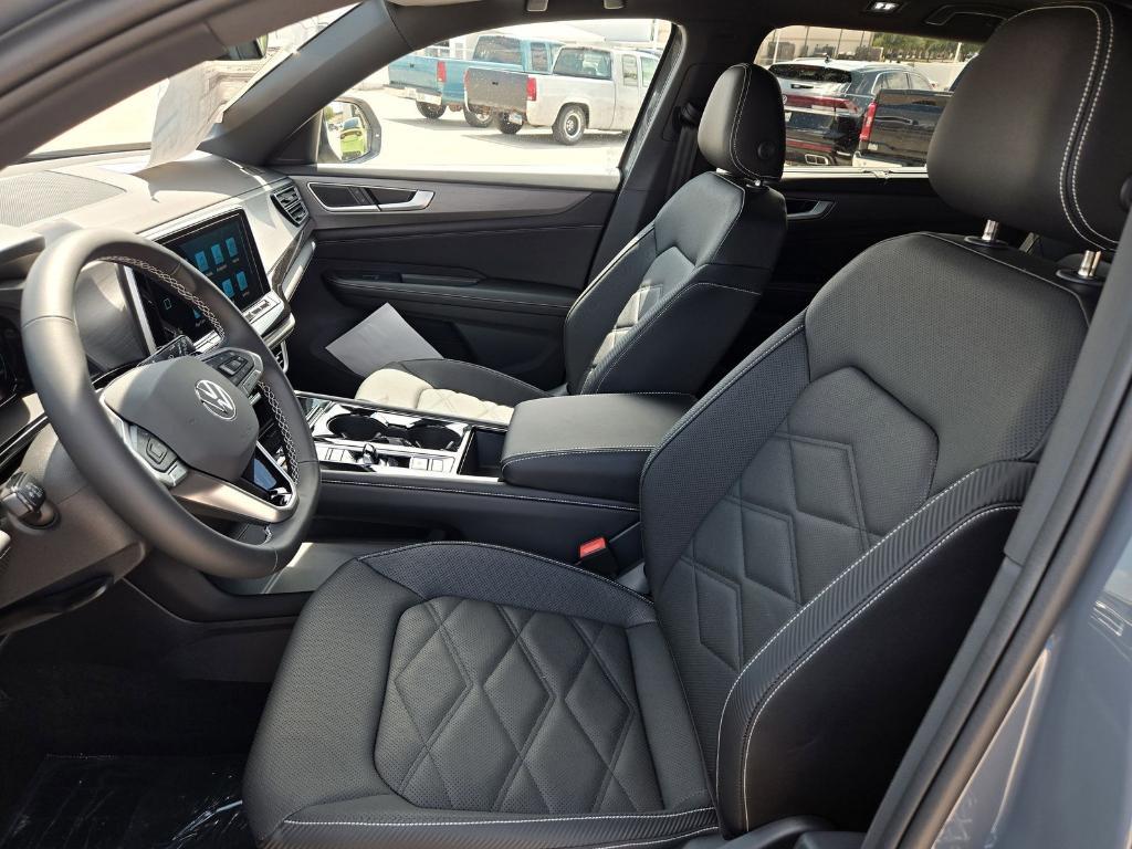 new 2026 Volkswagen Atlas Cross Sport car, priced at $47,044