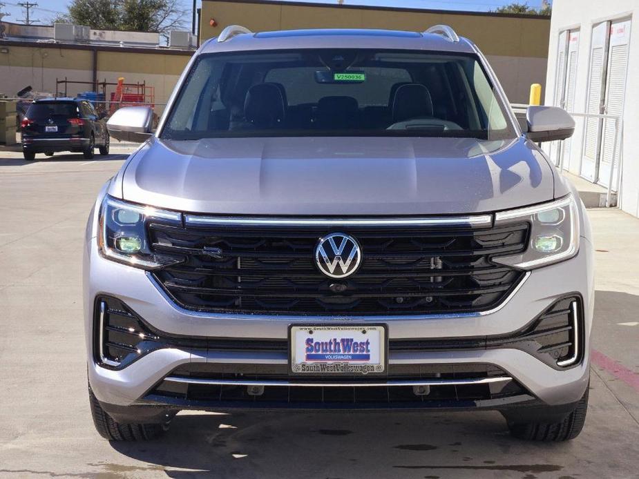 new 2025 Volkswagen Atlas car, priced at $50,738