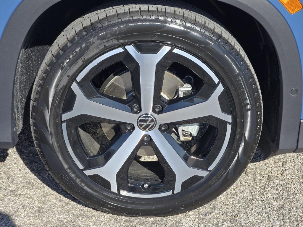 new 2026 Volkswagen Tiguan car, priced at $34,748