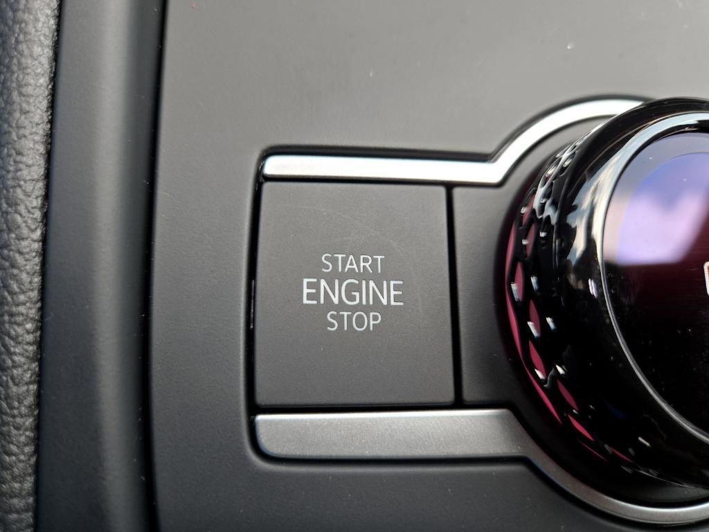 new 2025 Volkswagen Tiguan car, priced at $38,024