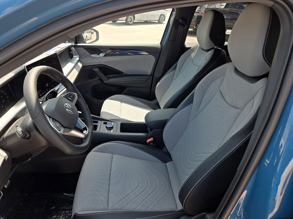 new 2025 Volkswagen Tiguan car, priced at $38,024