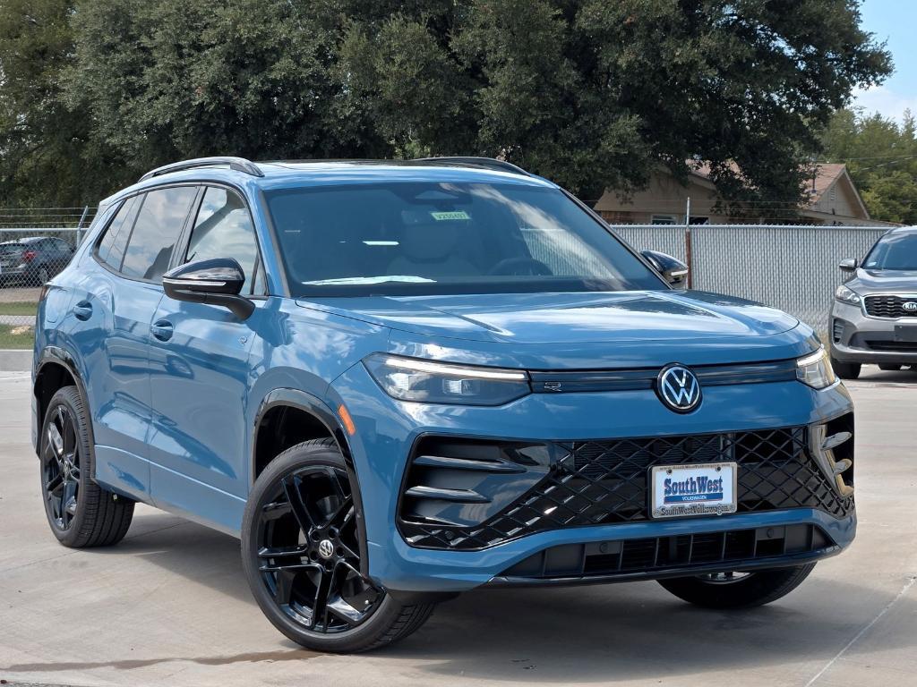 new 2025 Volkswagen Tiguan car, priced at $38,024