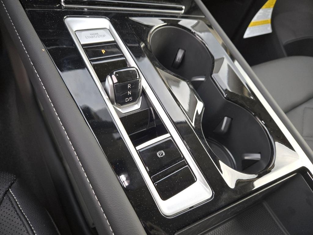 new 2025 Volkswagen Atlas car, priced at $41,344