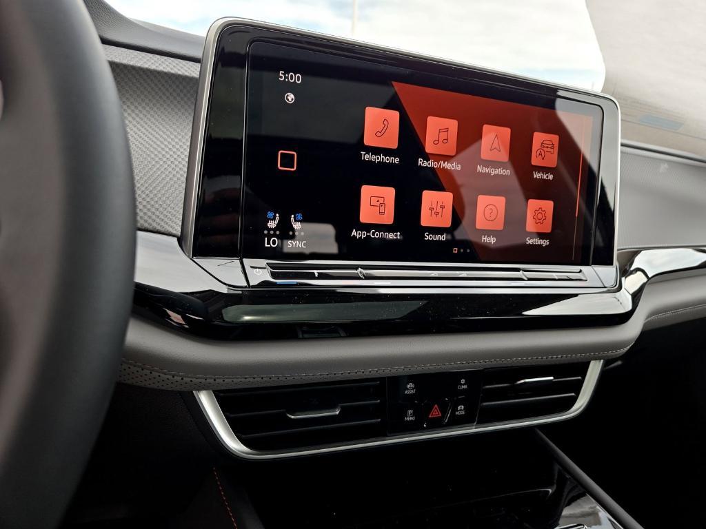 new 2025 Volkswagen Atlas car, priced at $44,251
