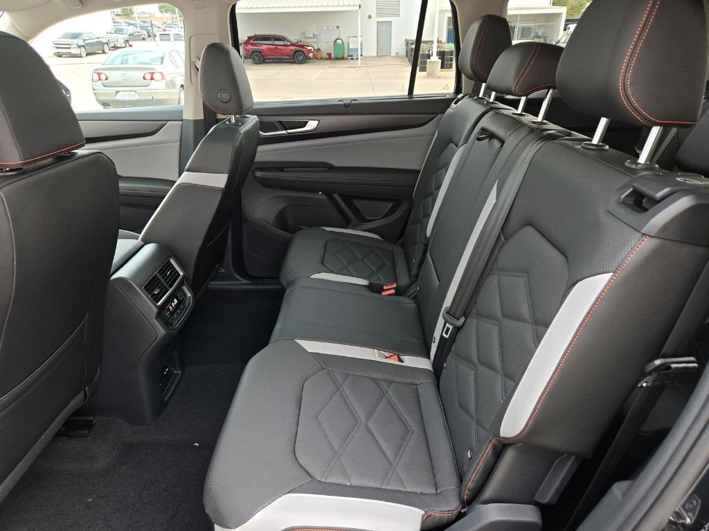 new 2025 Volkswagen Atlas car, priced at $44,251