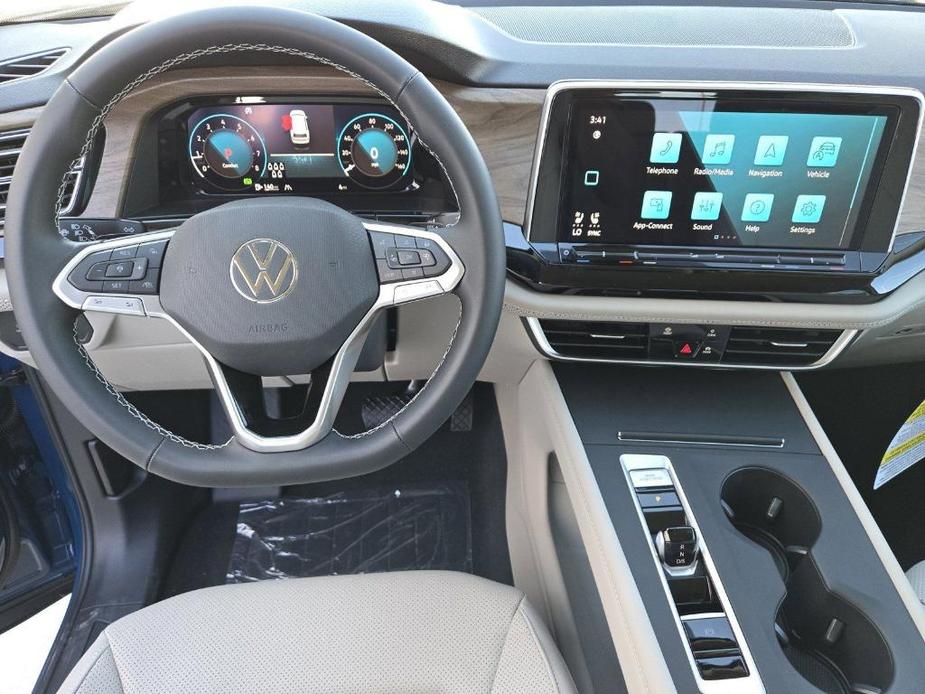 new 2025 Volkswagen Atlas car, priced at $36,390