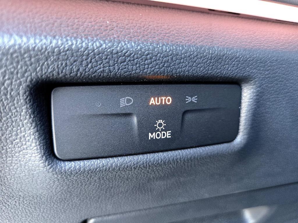 new 2026 Volkswagen Tiguan car, priced at $35,912