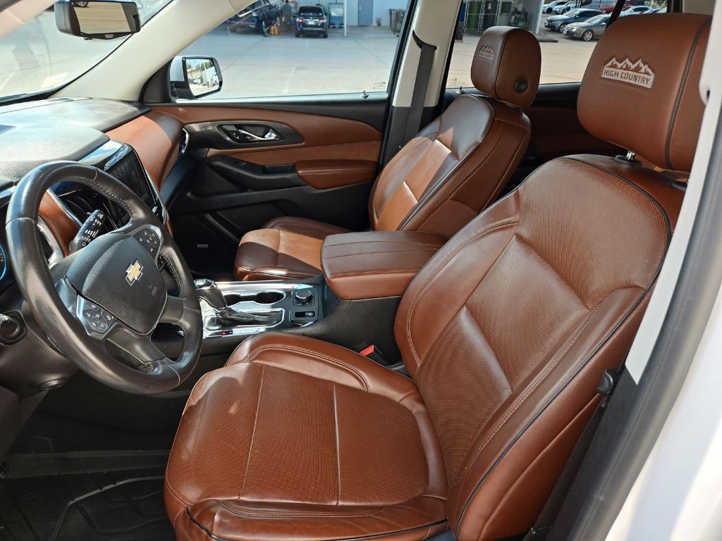 used 2018 Chevrolet Traverse car, priced at $23,598