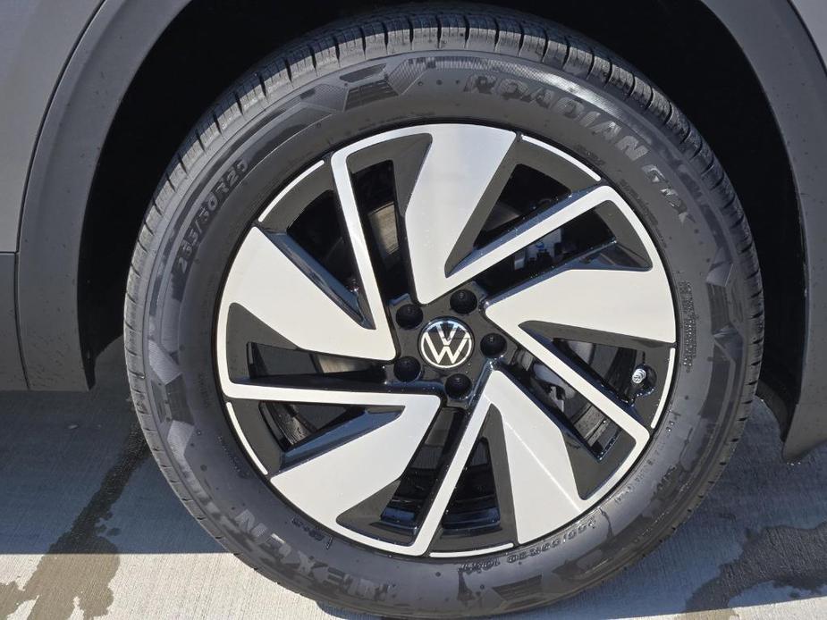 new 2024 Volkswagen Atlas car, priced at $40,261